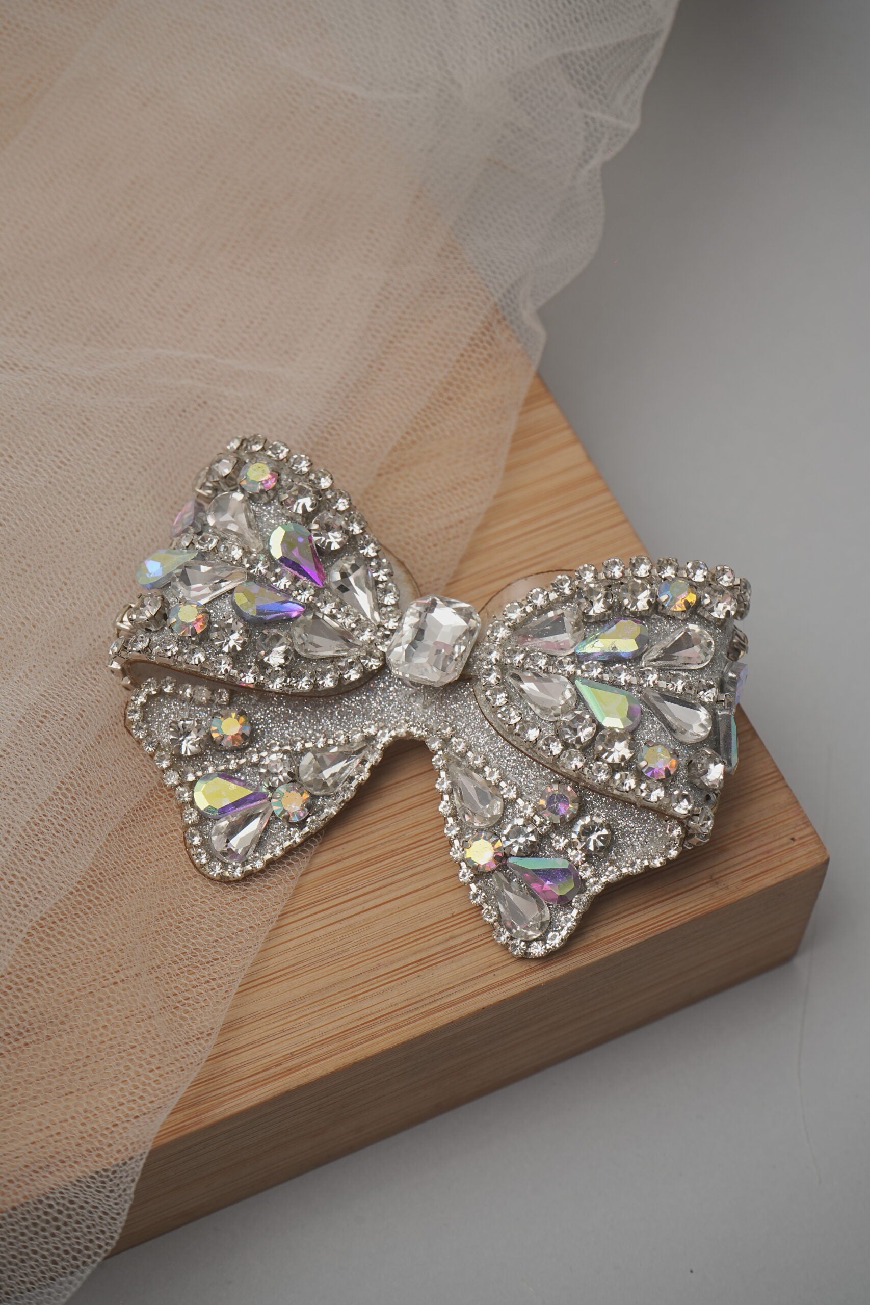 emerald hair bow assym (copy)